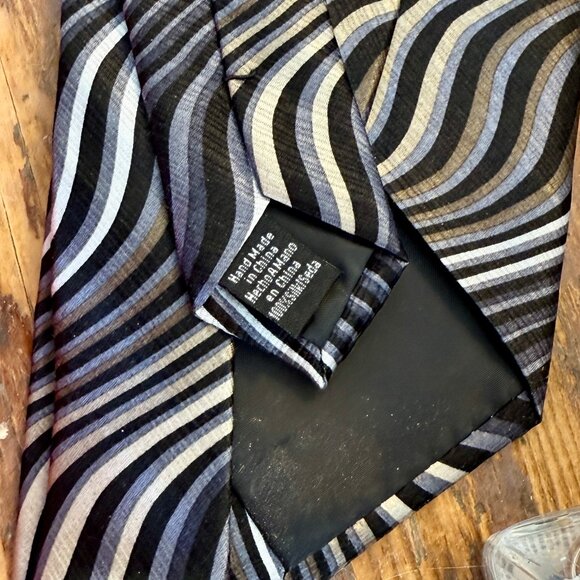 Van Heusen 100% Silk Geometric Swirls Blue & Grey Men's Tie - Picture 5 of 6